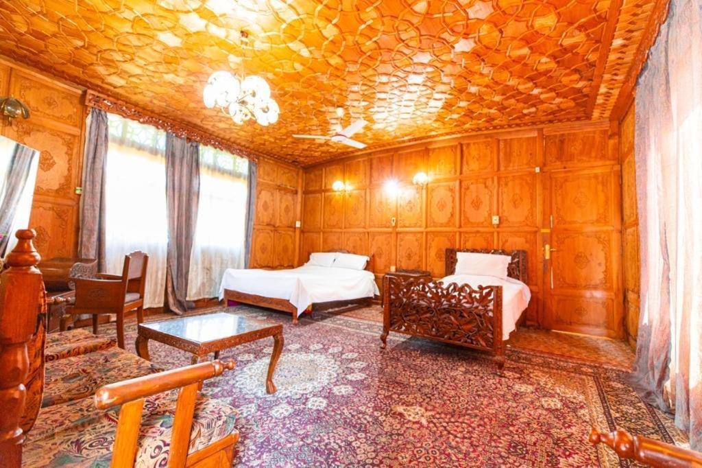 The Heritage Safina Group Of Houseboats Σριναγκάρ Εξωτερικό φωτογραφία